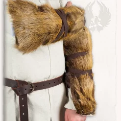 Mytholon Fur Vambrace Finan
