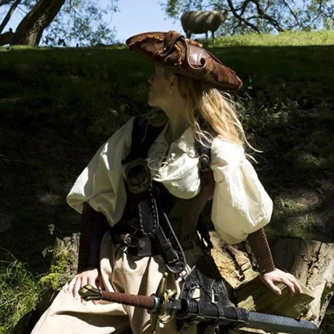 Epic Armoury Tricorn Blackbeard, Brown - Image 3